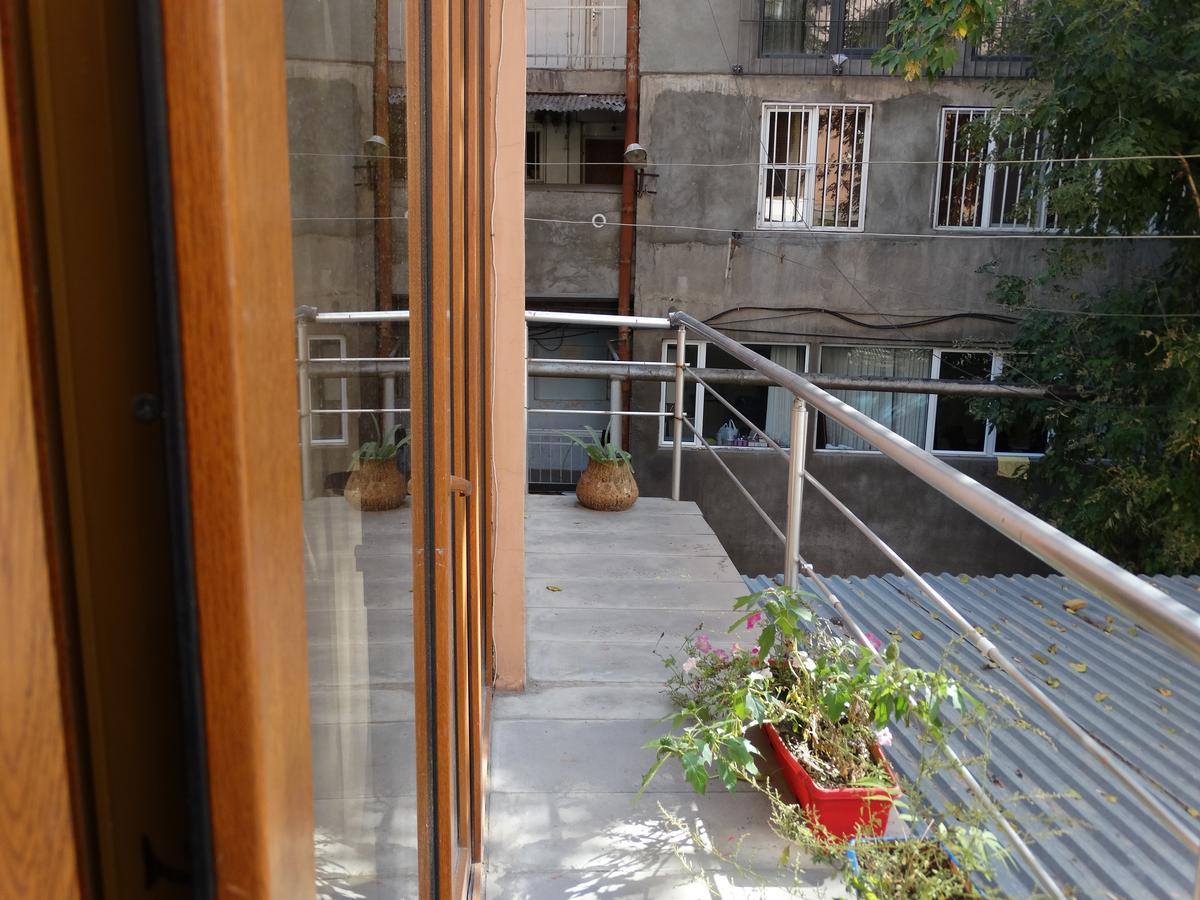 Destiny 1 Hostel Yerevan Exterior photo